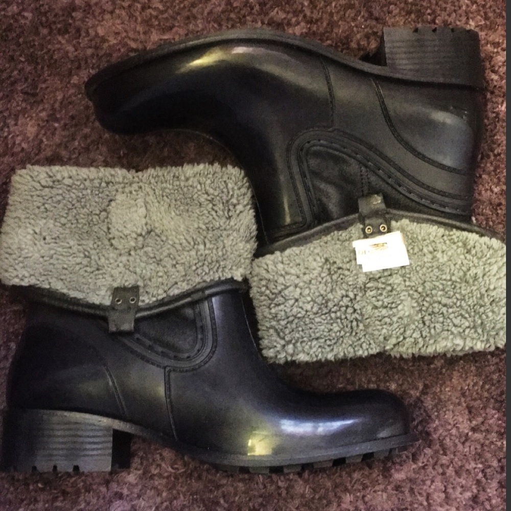 👢 DPN collection BOOTS 👢 Size 8M